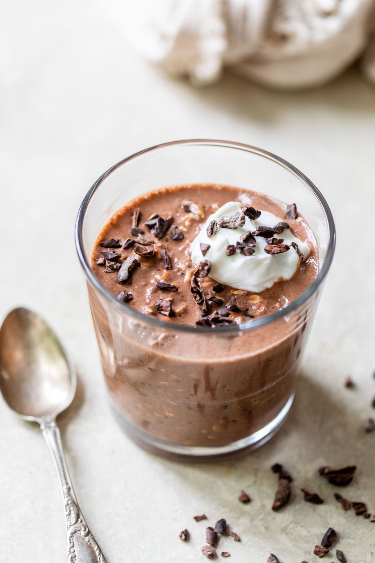 Healthy Chocolate Chia Overnight Oats: Easy Protein-Packed Breakfast